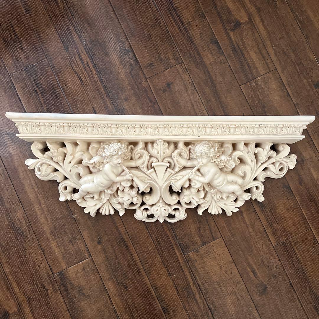 k754r122 ラッパを吹く天使 壁掛けシェルフ エンジェルレリーフ ホワイト