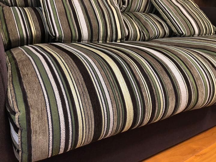 ニトリ】3人用布張りスペイン製ソファ - メルカリ