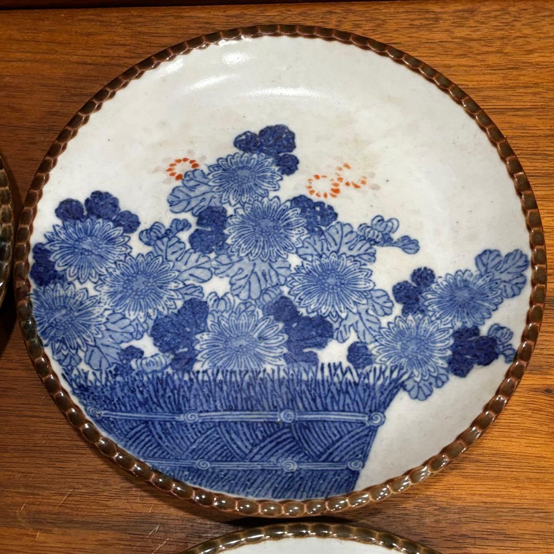 珍しい柄　印判皿