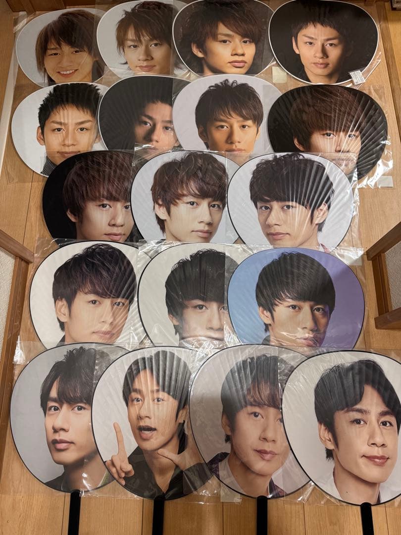 期間限定】KAT-TUN 中丸雄一 歴代うちわ 18枚セット - メルカリ