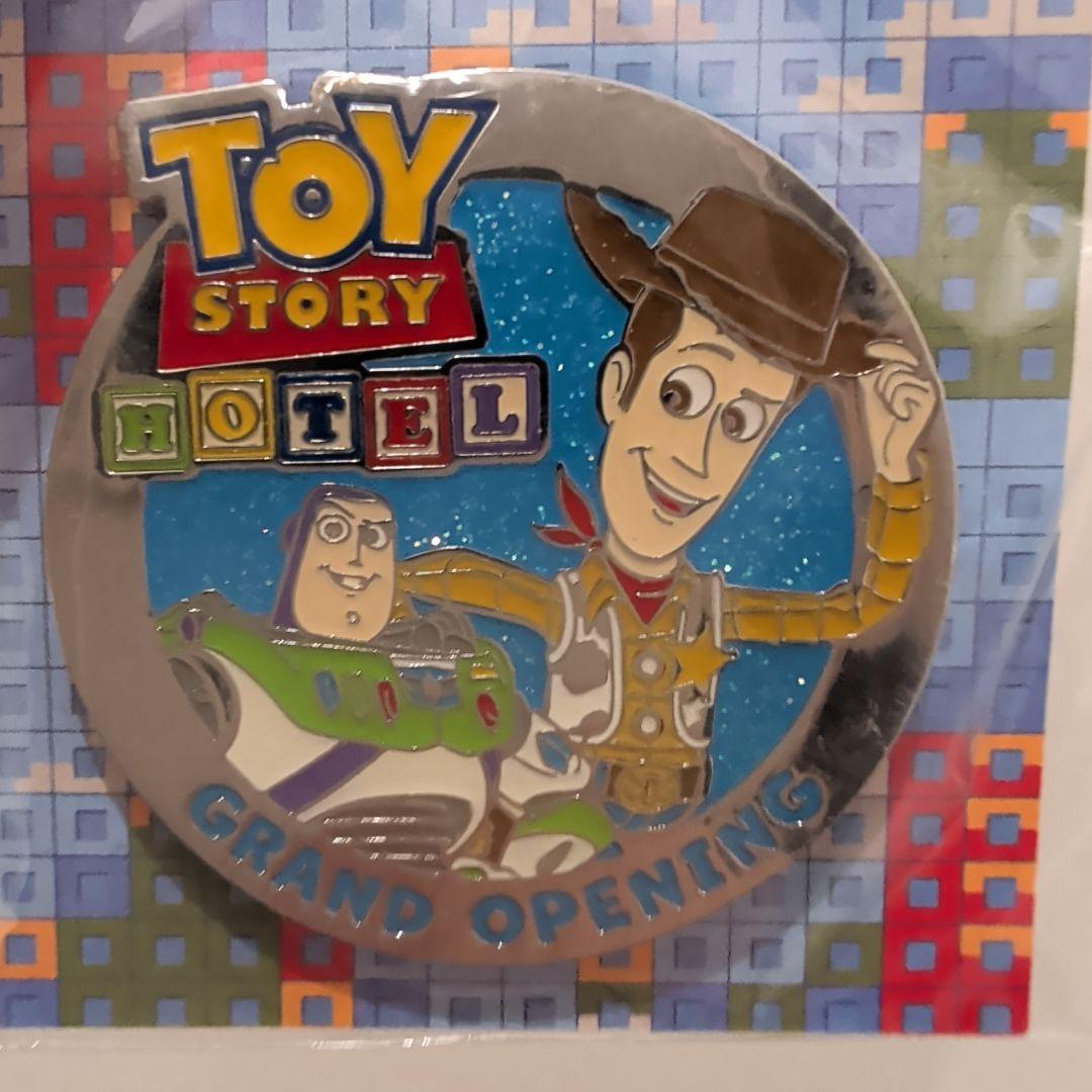 期間限定】ディズニー トイストーリーホテル オープン記念 バッジ