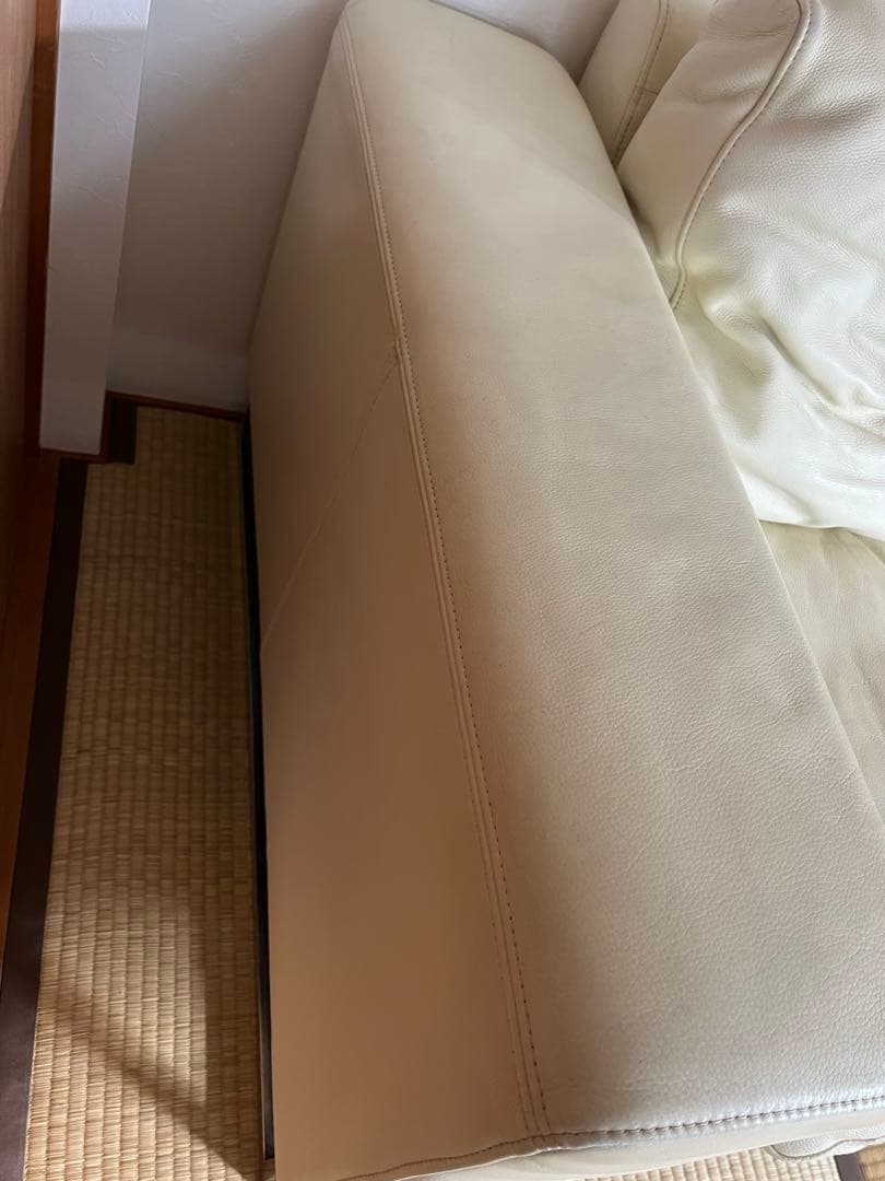 BoConcept 北欧デザイン　ホワイトレザー ソファ