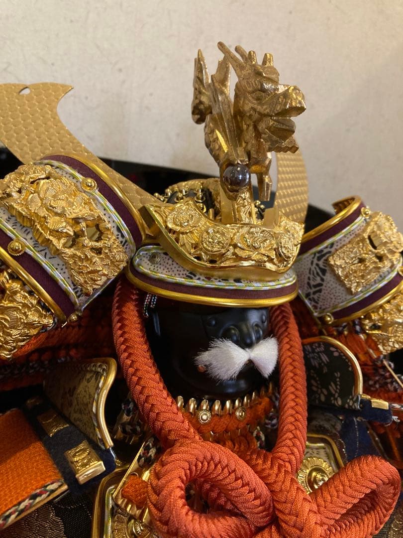超美品　五月人形　鎧兜　一式　彫金　格式高い　仕上げ　破魔弓もお付けします