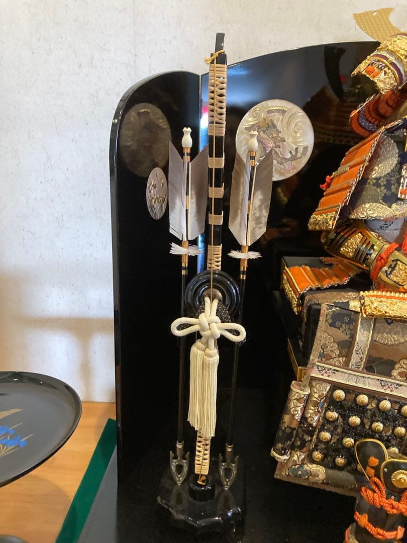 超美品　五月人形　鎧兜　一式　彫金　格式高い　仕上げ　破魔弓もお付けします