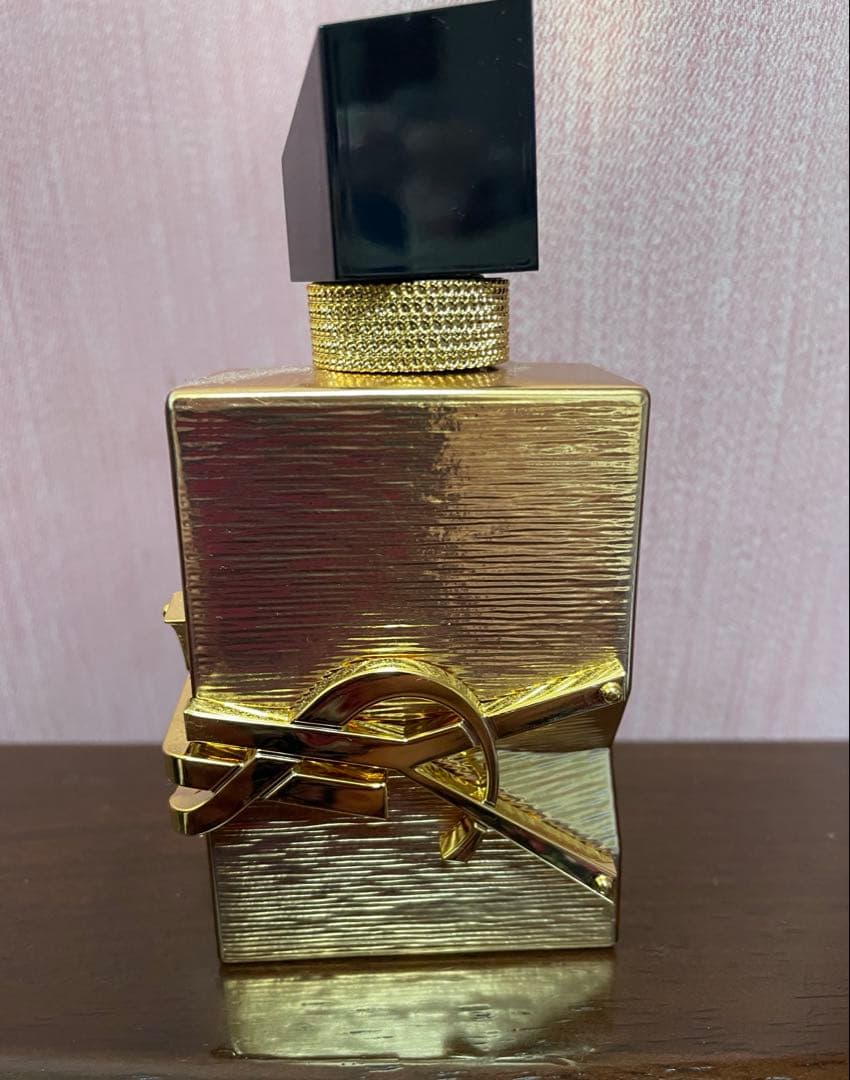 イブサンローラン　ホリデー　香水　リブレオーデパルファム バニラ クチュール