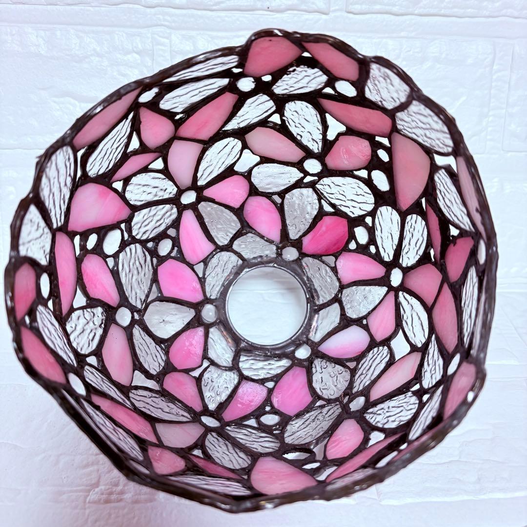 新品未使用　ピンク　ステンドランプ　ステンドガラス　吊り下げ型　桜　ハナハナ