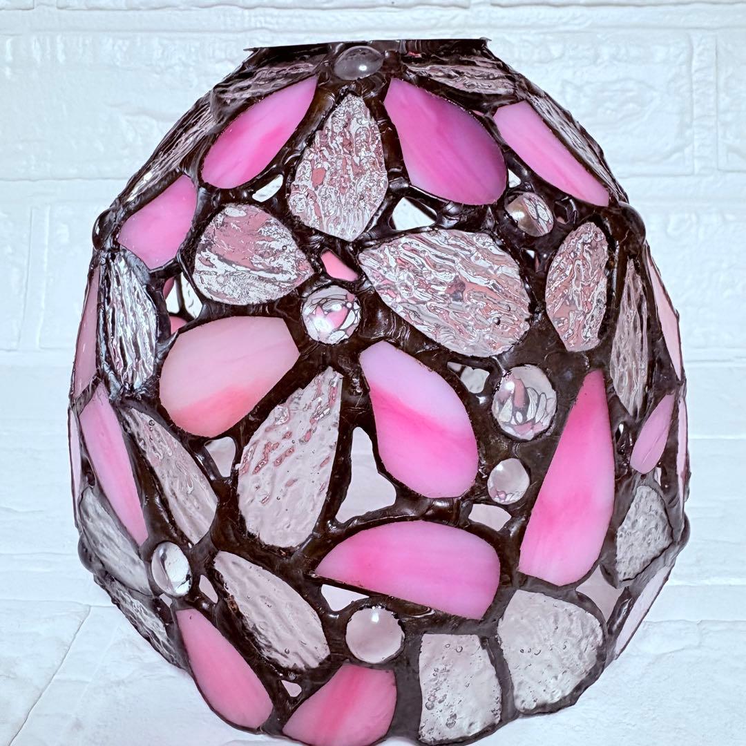 新品未使用　ピンク　ステンドランプ　ステンドガラス　吊り下げ型　桜　ハナハナ