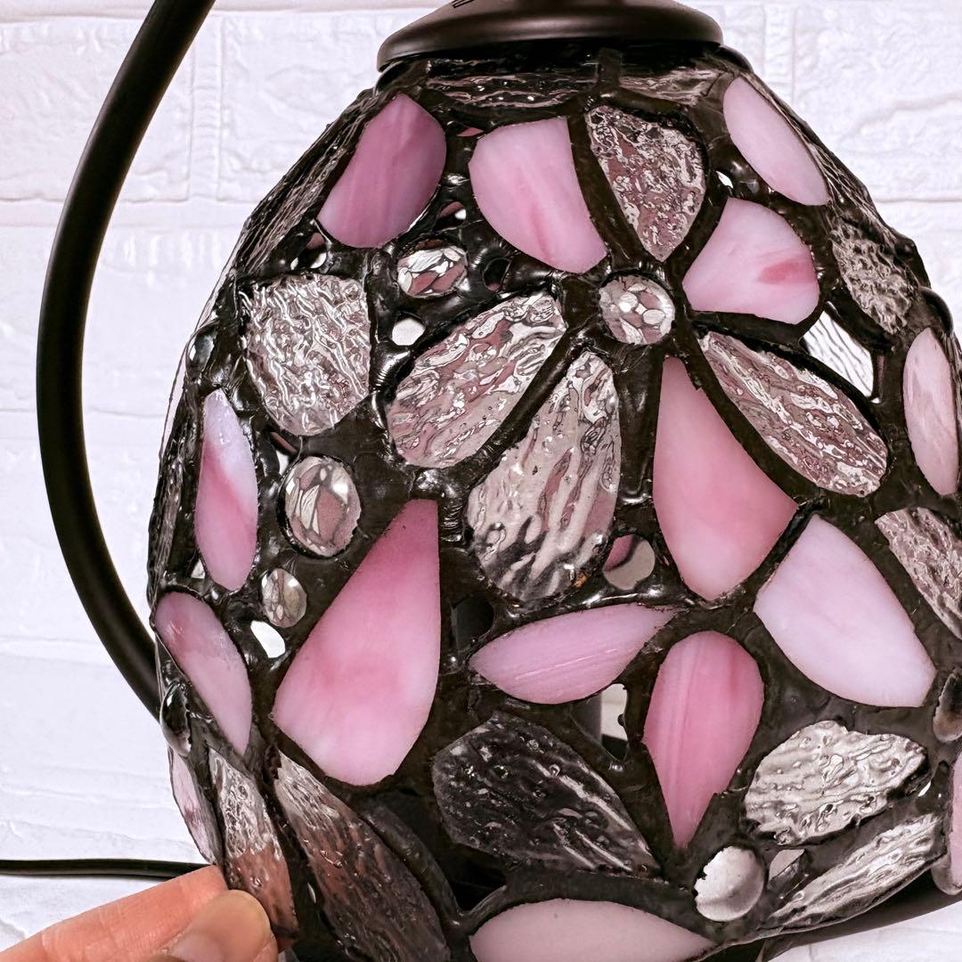 新品未使用　ピンク　ステンドランプ　ステンドガラス　吊り下げ型　桜　ハナハナ