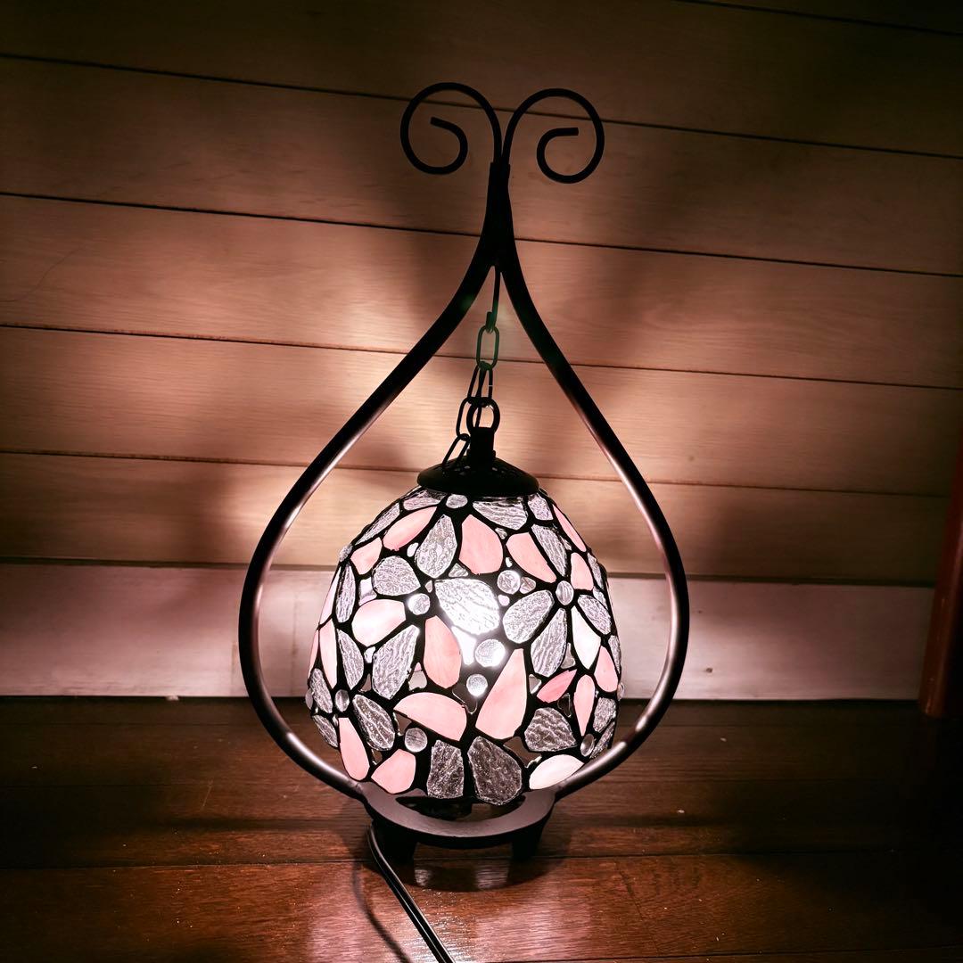 新品未使用　ピンク　ステンドランプ　ステンドガラス　吊り下げ型　桜　ハナハナ