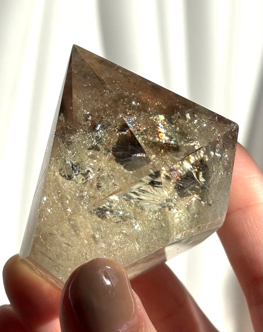 《高品質》ナチュラルスモーキー強虹・プリズム光ダイヤカット