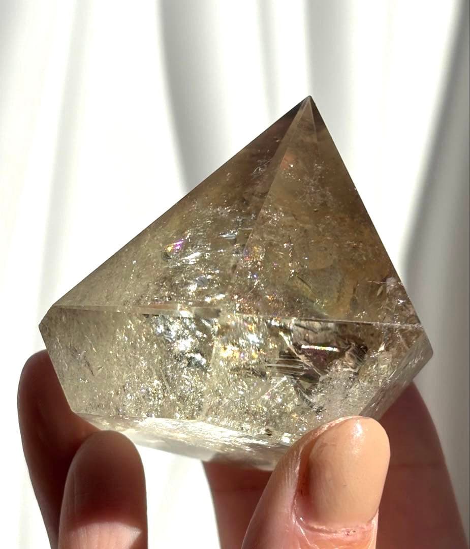 《高品質》ナチュラルスモーキー強虹・プリズム光ダイヤカット