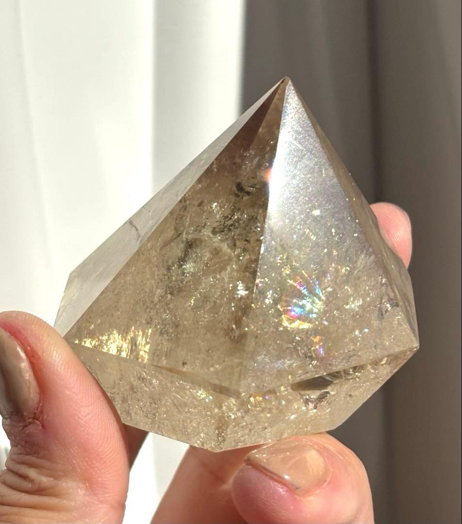 《高品質》ナチュラルスモーキー強虹・プリズム光ダイヤカット