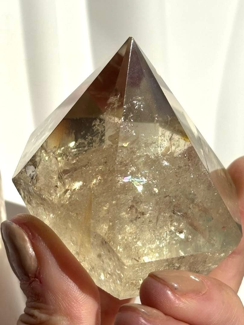 《高品質》ナチュラルスモーキー強虹・プリズム光ダイヤカット