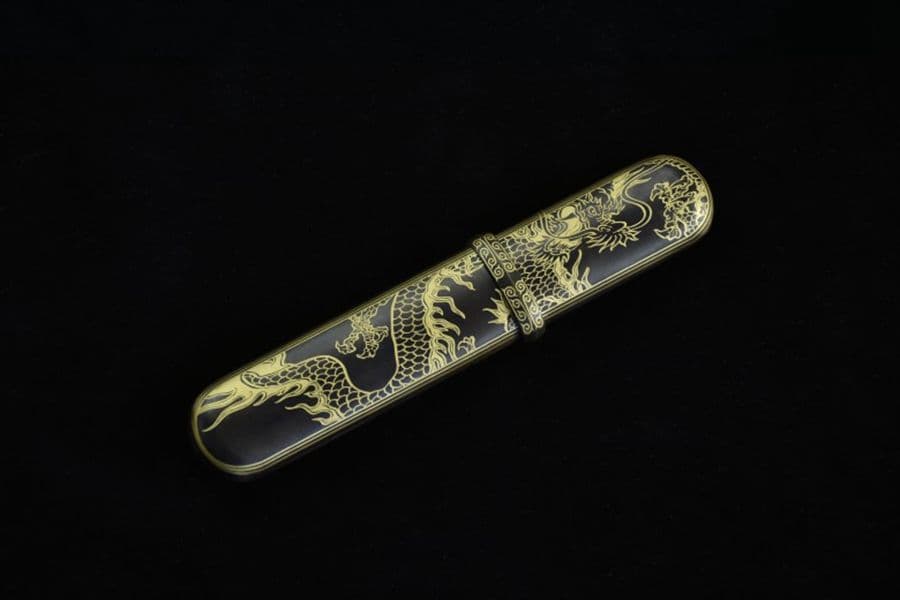 1本 古兵器   武具　刀装具　日本刀　模造刀  短刀 画橋蕭1