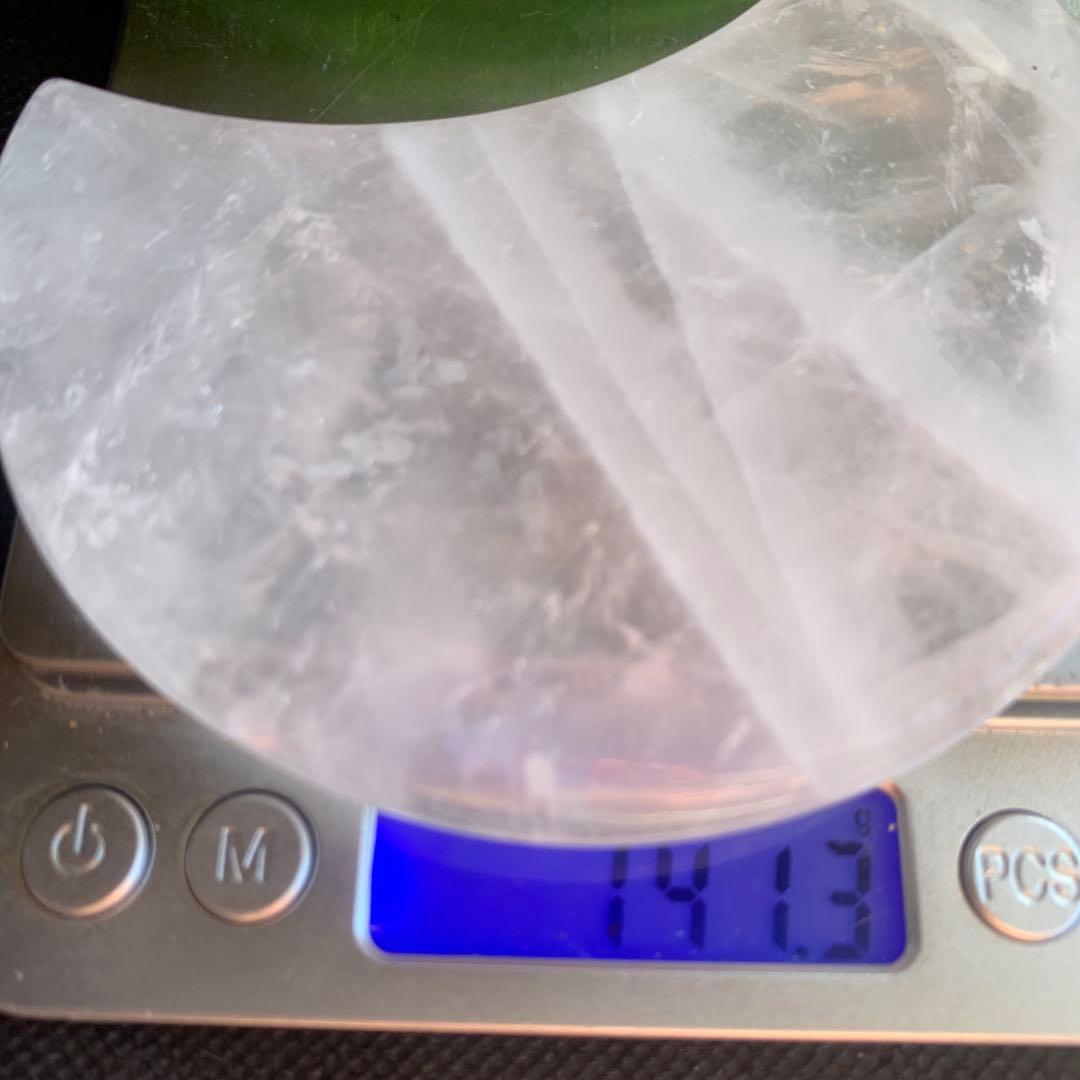 クリアクォーツ　ムーン　水晶の大きな三日月　お月さま　台座付き　天然石置物　水晶