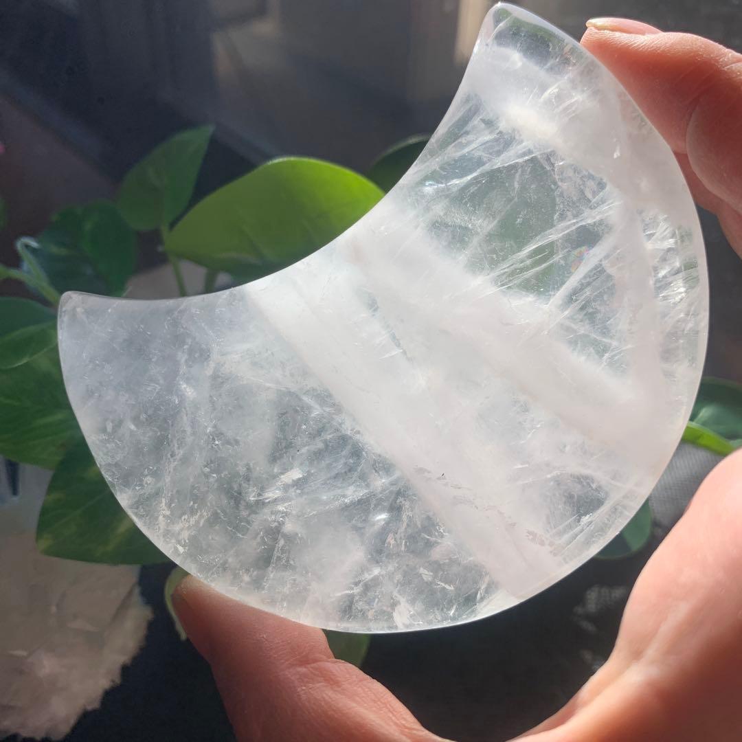 クリアクォーツ　ムーン　水晶の大きな三日月　お月さま　台座付き　天然石置物　水晶