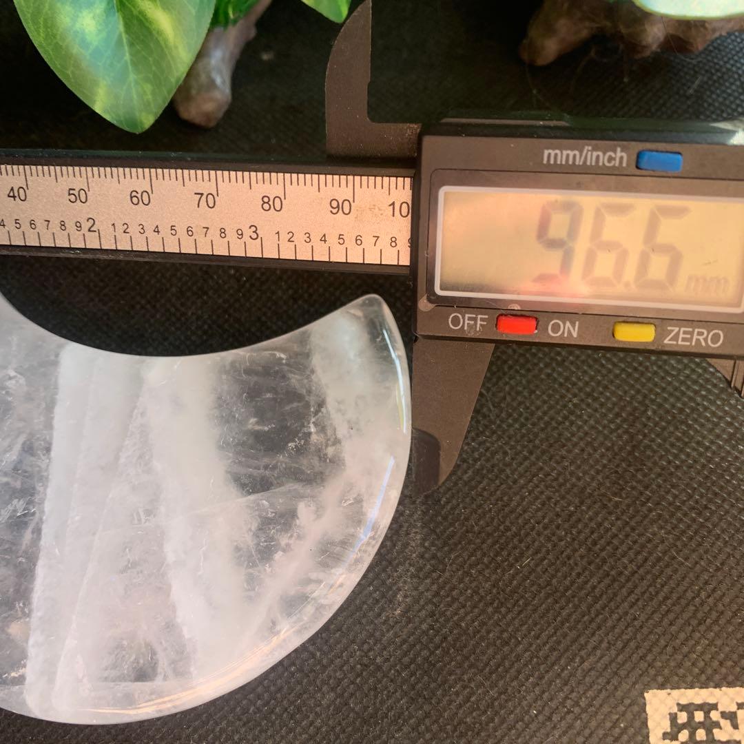 クリアクォーツ　ムーン　水晶の大きな三日月　お月さま　台座付き　天然石置物　水晶