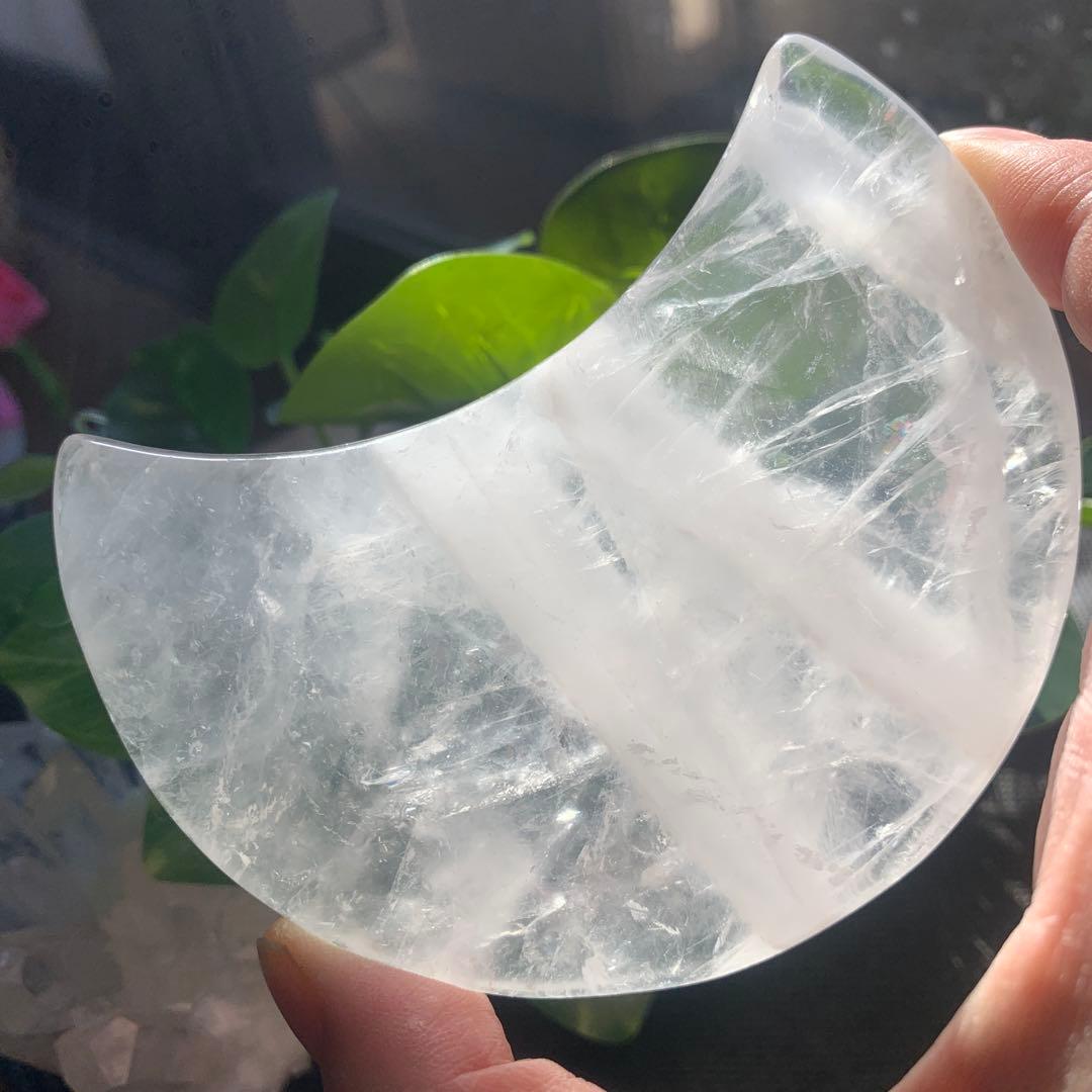 クリアクォーツ　ムーン　水晶の大きな三日月　お月さま　台座付き　天然石置物　水晶
