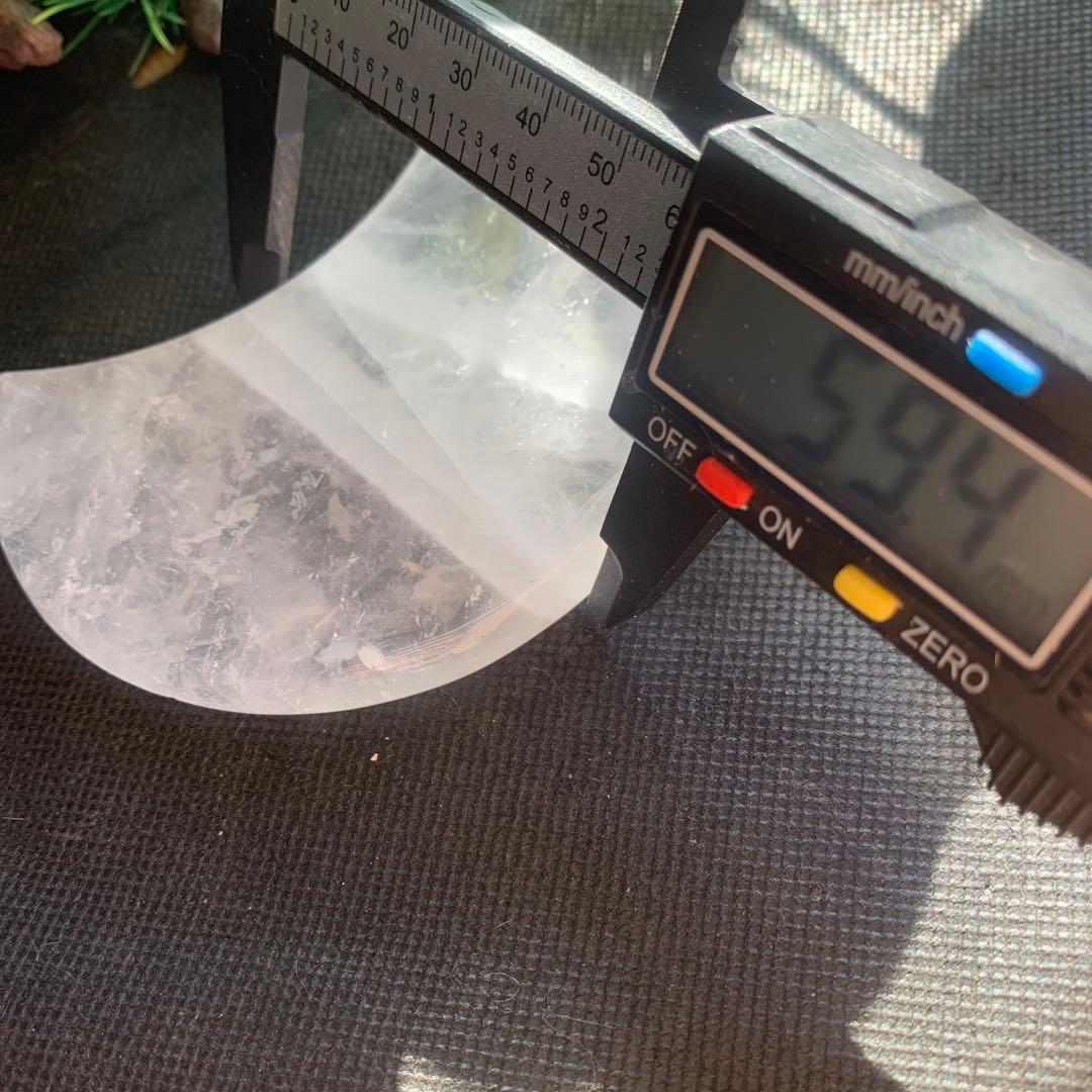 クリアクォーツ　ムーン　水晶の大きな三日月　お月さま　台座付き　天然石置物　水晶