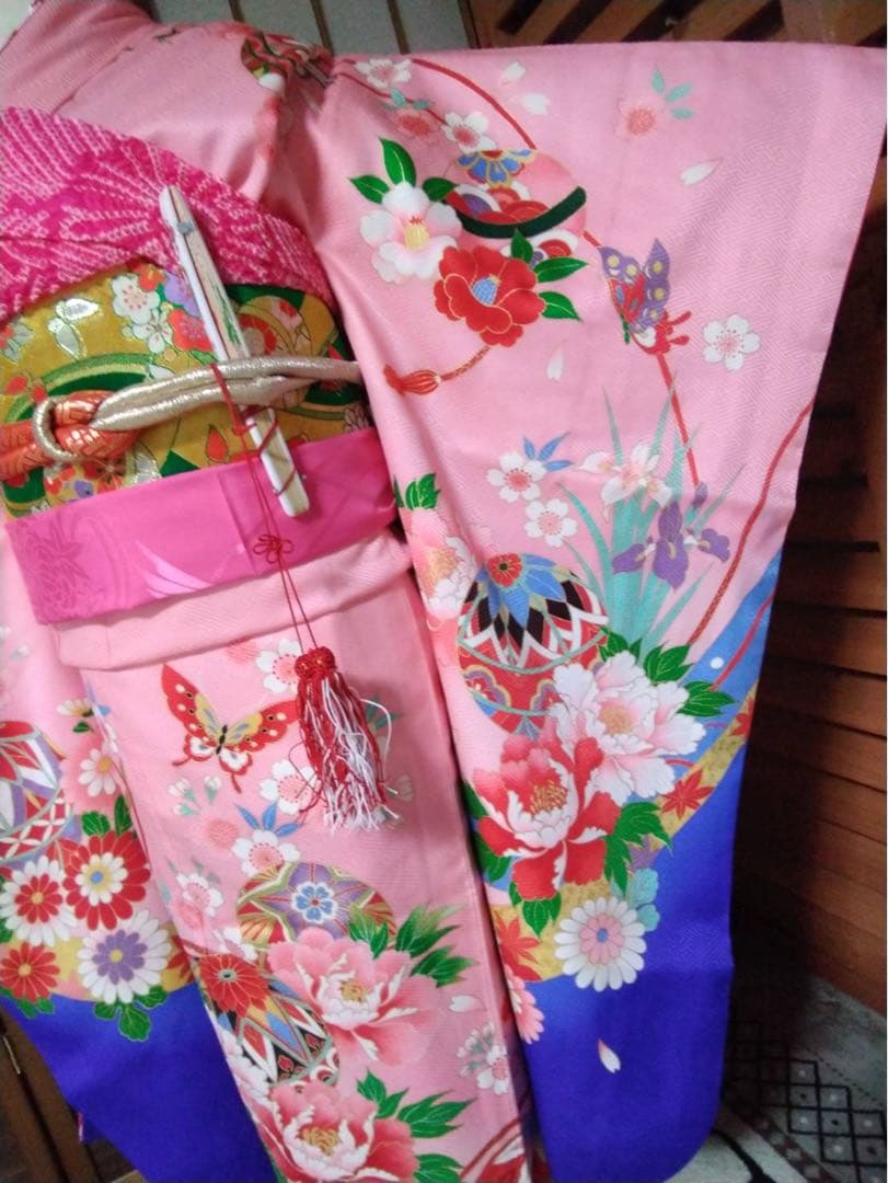 7歳向け・表側正絹・お着物のセット・帯リバーシブル