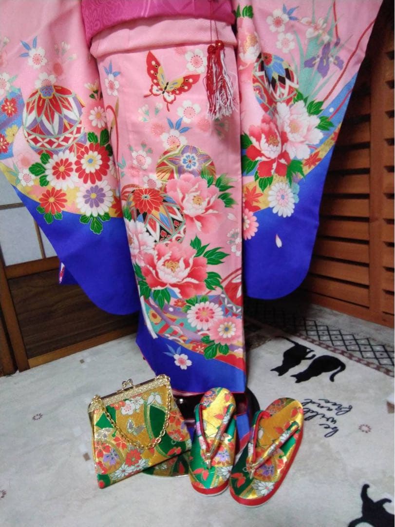 7歳向け・表側正絹・お着物のセット・帯リバーシブル