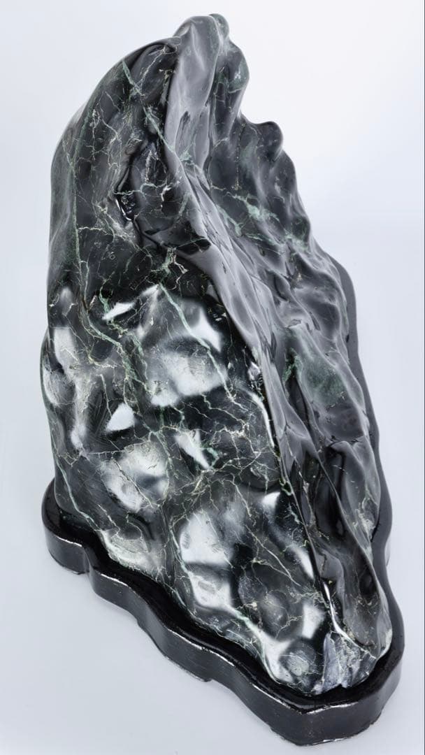 黒蛇紋石 黒翡翠 ネフライト 鑑賞石 超大型21.7kg 台座付 水石 天然石