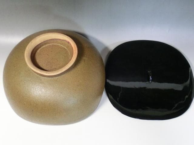 水指■蕎麦釉平水指 漆器蓋 ソバ釉薬 箱入り 菓子鉢 お茶道具 時代物 骨董品■