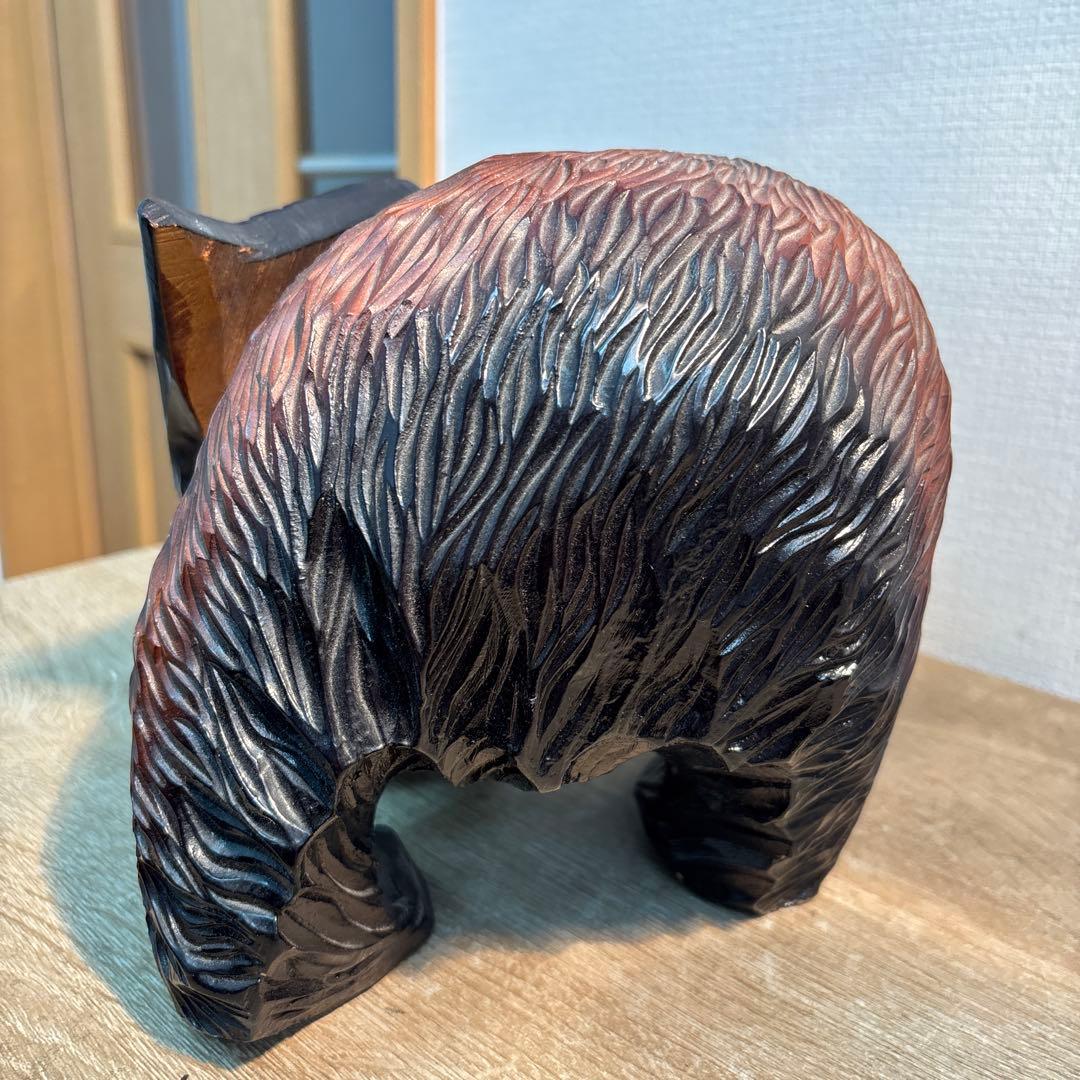 木製クマと魚の彫刻 - メルカリ