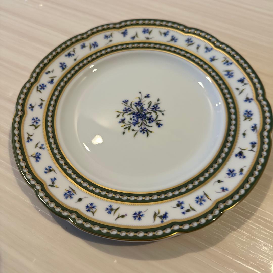 ロワイヤルリモージュ 真珠とヤグルマギク21cm 専用お箱付き - メルカリ