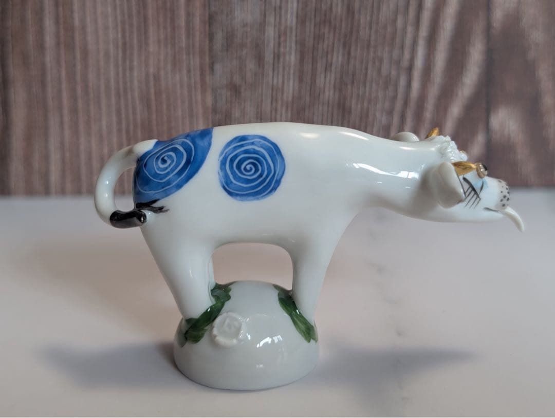【Meissen マイセン】干支シリーズ　手びねり　フィギュリン　丑　牛　置物