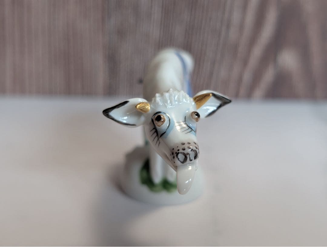 【Meissen マイセン】干支シリーズ　手びねり　フィギュリン　丑　牛　置物