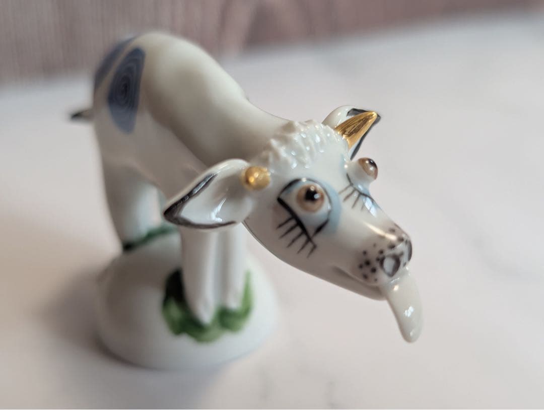 【Meissen マイセン】干支シリーズ　手びねり　フィギュリン　丑　牛　置物