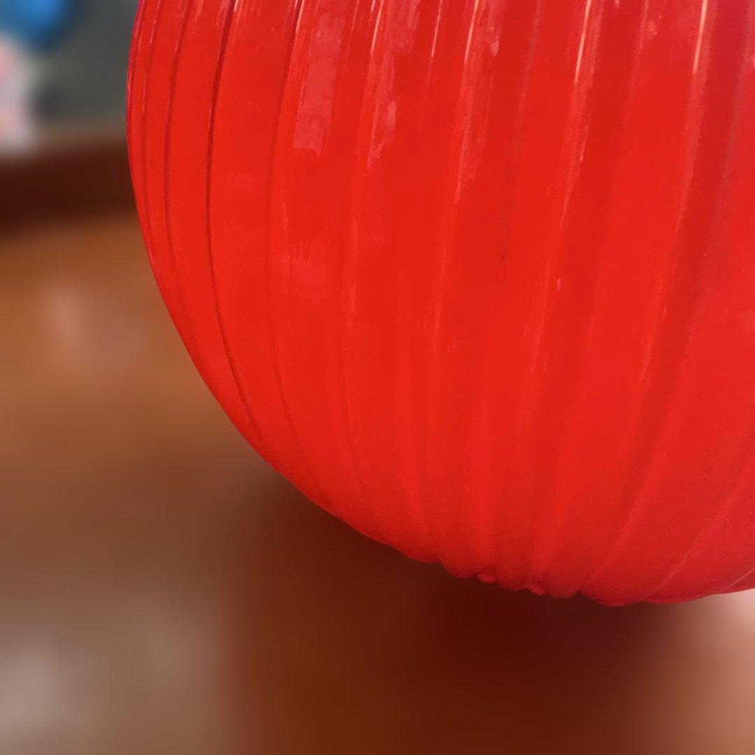 昭和レトロ　赤い球形ペンダントライト ガラス製