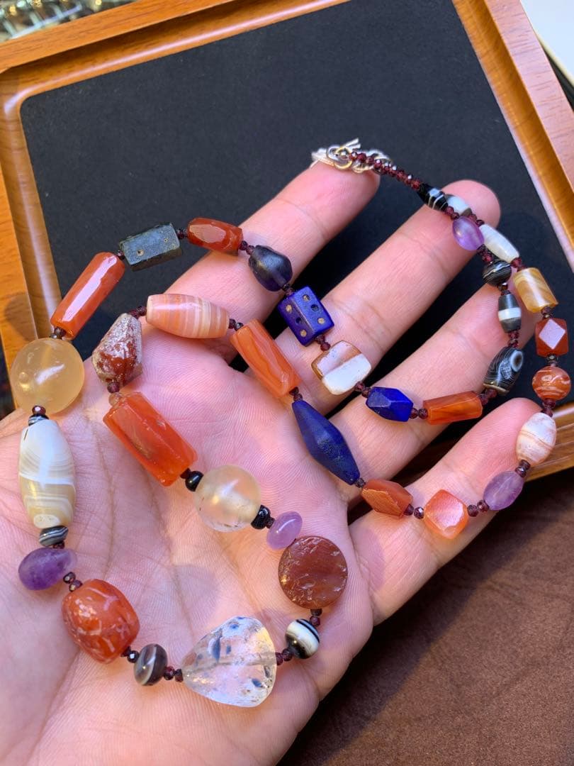 アフガニスタン産 古代ビーズ（約1200〜2500年前）