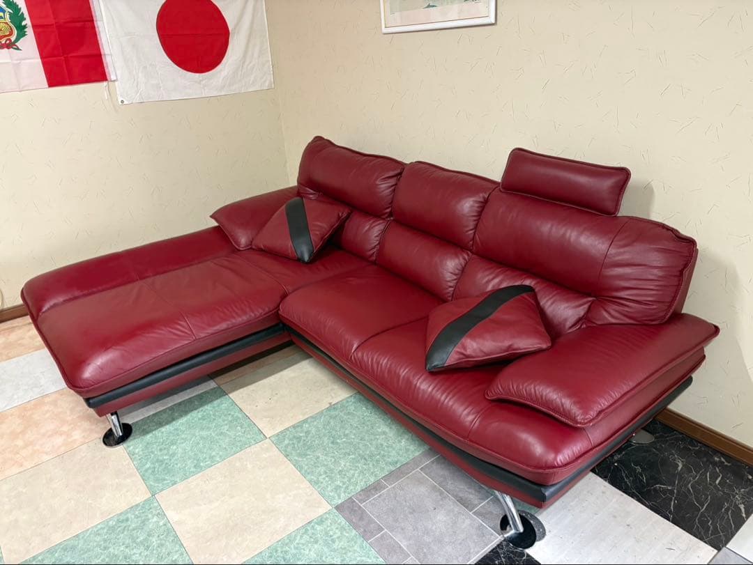 赤いレザー コーナーソファ 美しいソファ