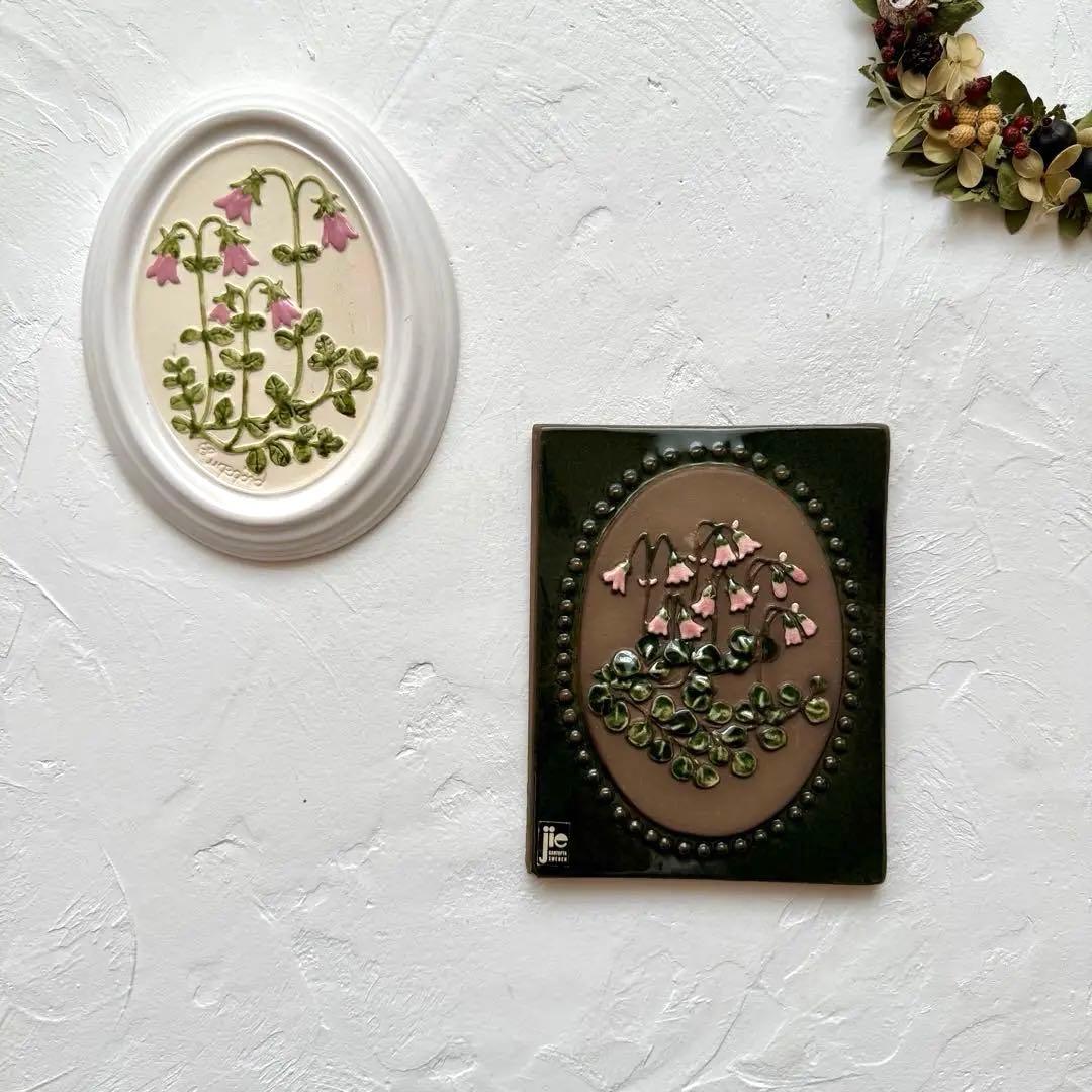 スウェーデンで見つけた【GABRIEL】愛らしいリネアの陶板