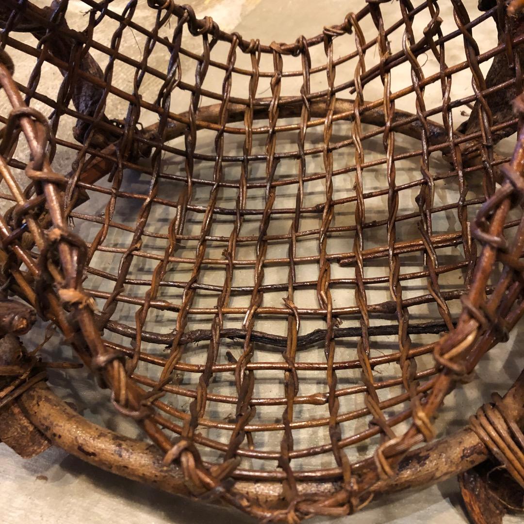 あけび蔓　流木　蔓籠　カゴ　インテリア　木製トレイ　バスケット　小物入　天然木