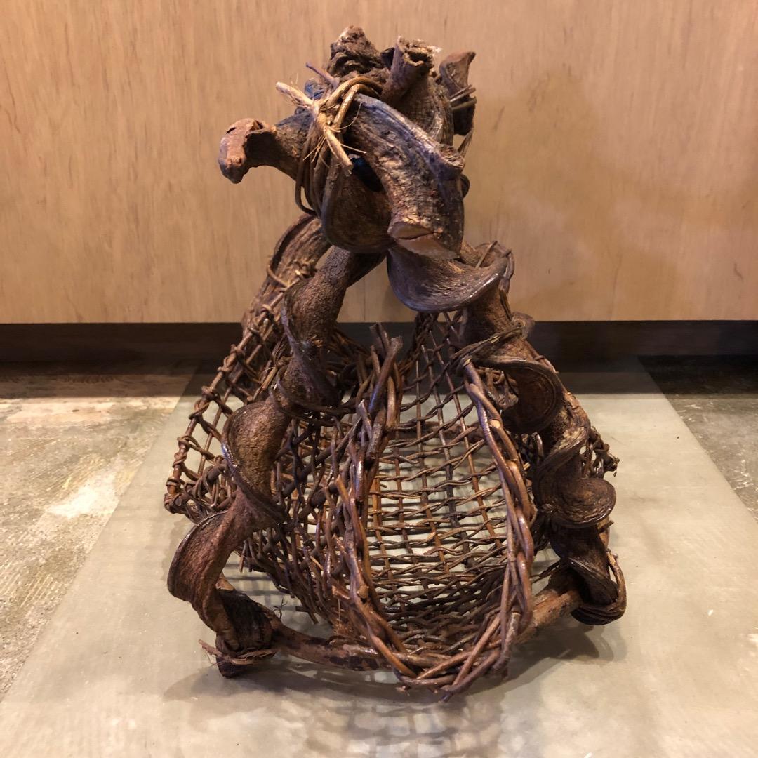 あけび蔓　流木　蔓籠　カゴ　インテリア　木製トレイ　バスケット　小物入　天然木