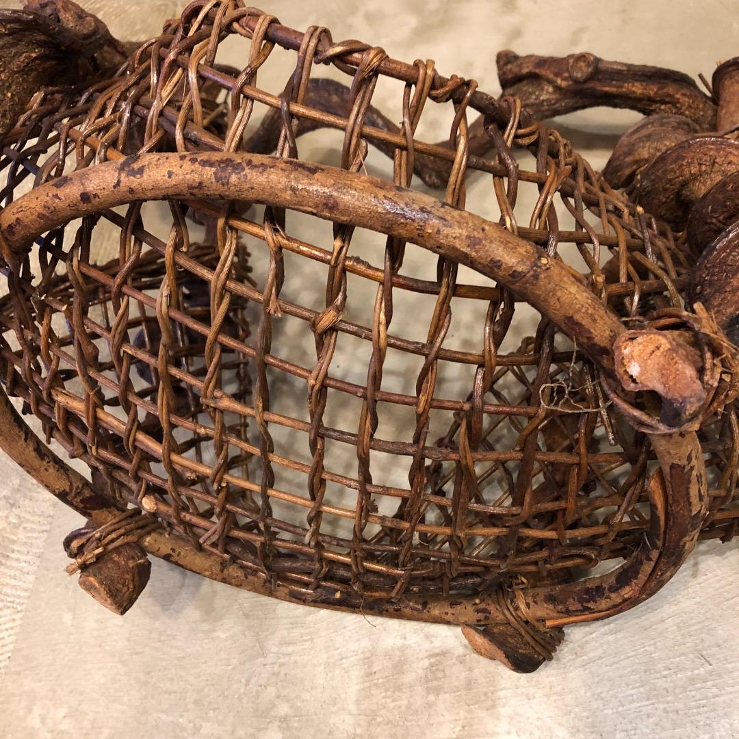 あけび蔓　流木　蔓籠　カゴ　インテリア　木製トレイ　バスケット　小物入　天然木