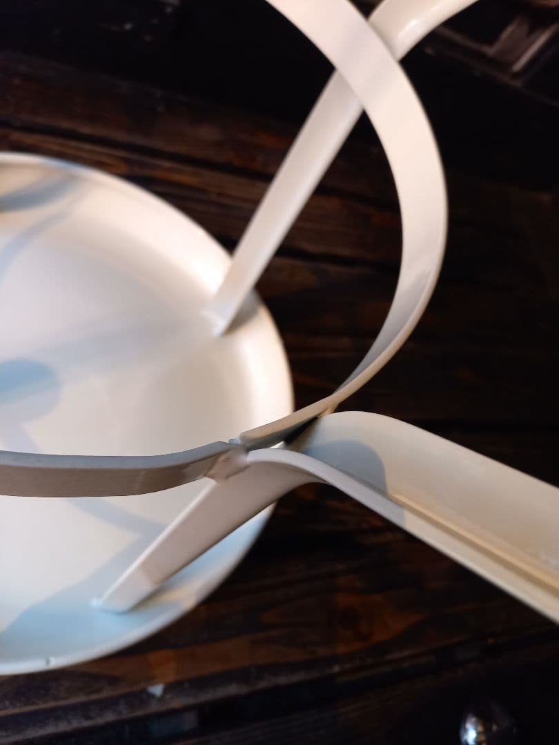 1990's　ポストモダン　スペースエイジ　インダストリアル　白　スツール