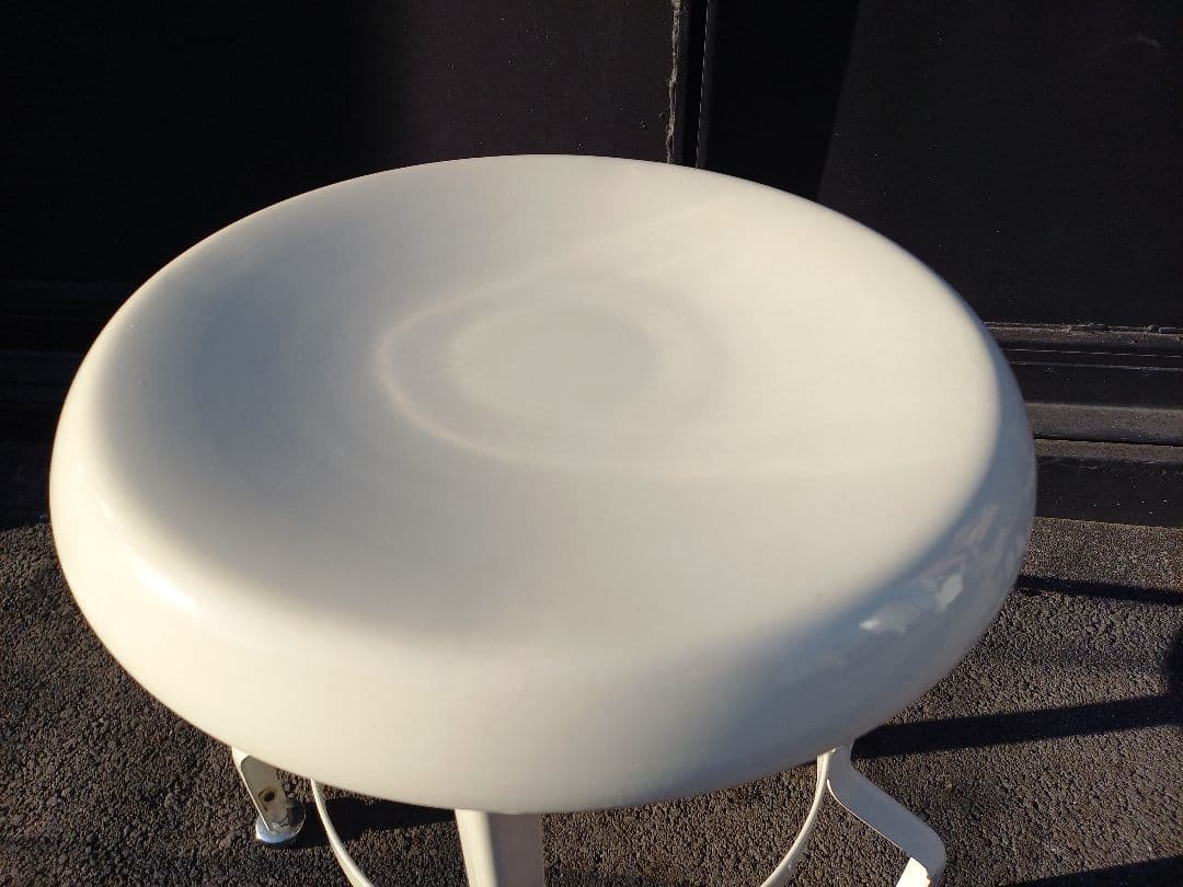 1990's　ポストモダン　スペースエイジ　インダストリアル　白　スツール