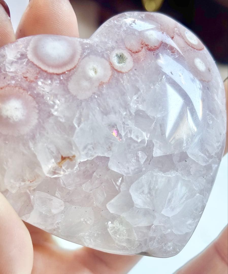 《レース模様・赤入り》ピンクアメジスト 桜瑪瑙 ジオード ハートカービング