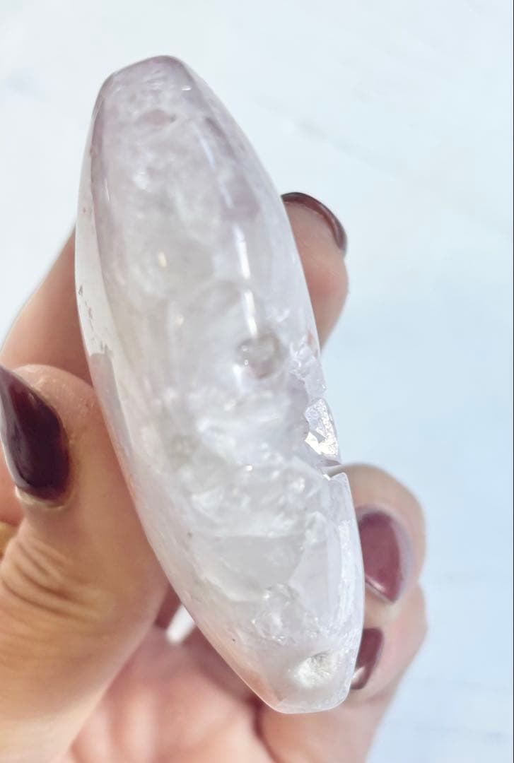 《レース模様・赤入り》ピンクアメジスト 桜瑪瑙 ジオード ハートカービング