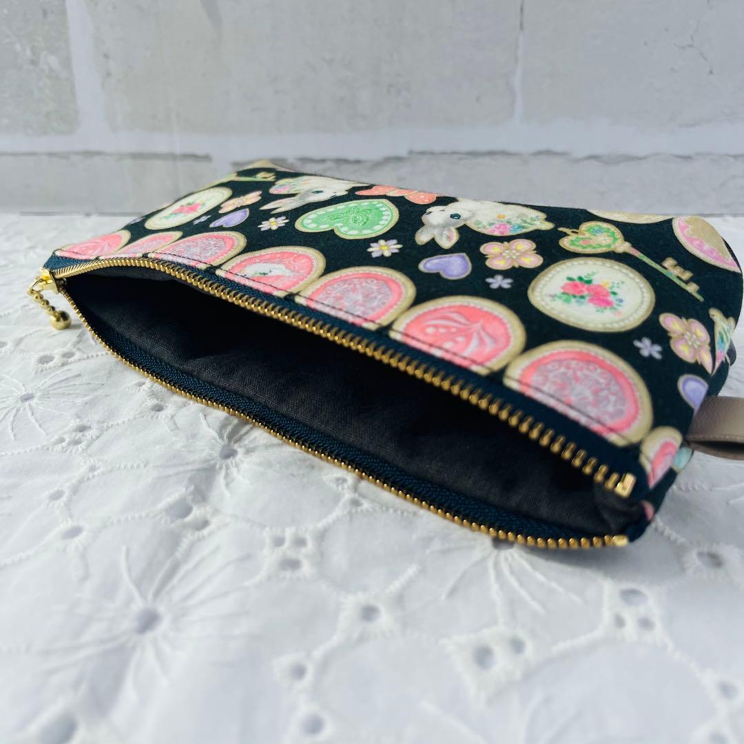 新柄'ユキエモンyukiemon’アイシングクッキー'三角マチのペンケース