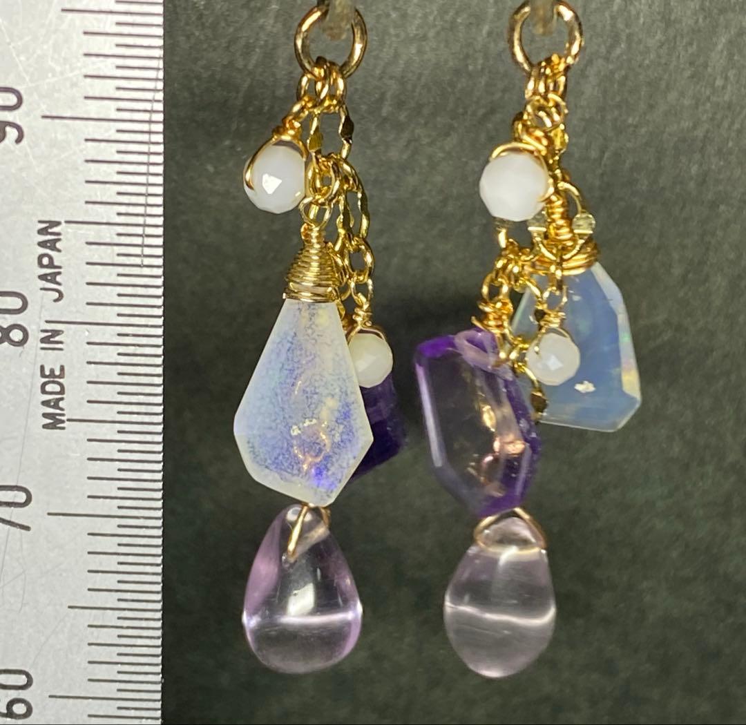 【秋暮る】季節はずれの白菖蒲☆天然石ピアス