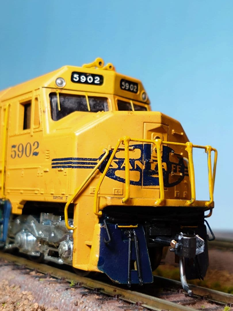 アメリカディーゼル機関車 ATSF F45 (2台セット)