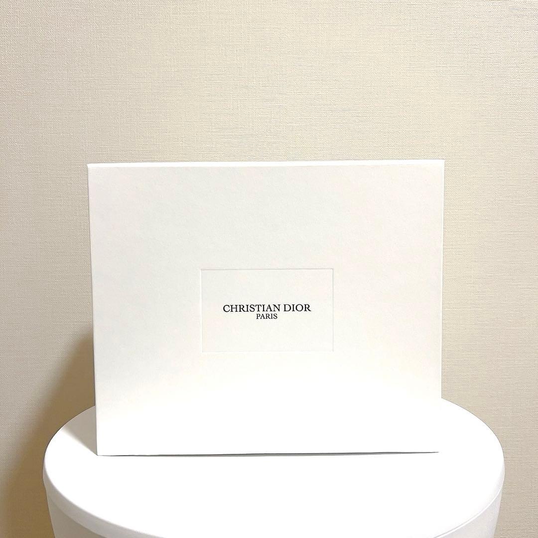 新品 クリスチャンディオール サクラ ハンド&ボディローション・ソープ２本巾着付