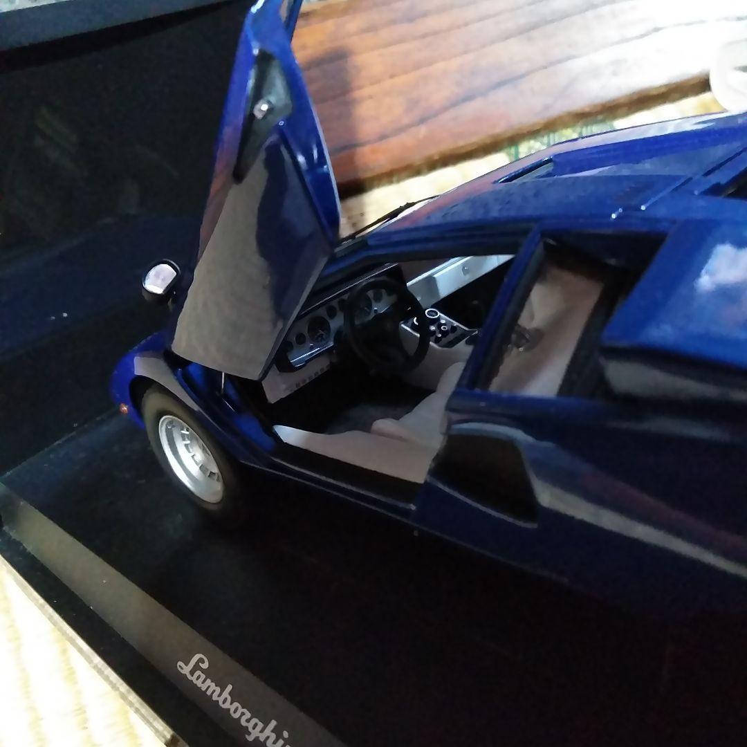 京商 ランボルギーニカウンタック LP400 メタリックブルー 1/18
