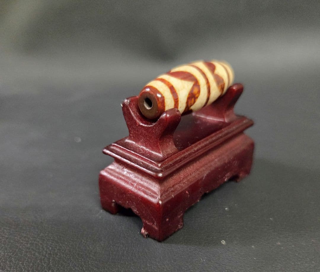 955 天珠 上肯 双虎牙天珠 龍紋 希少 dzibeads！