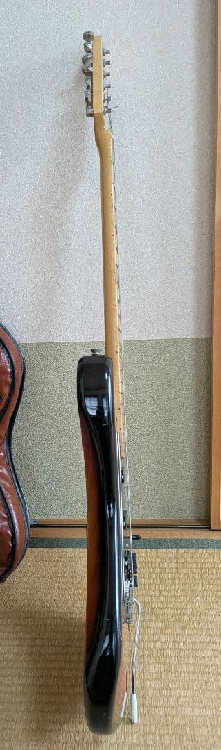 FERNANDES　エレキギター サンバースト ケース付き